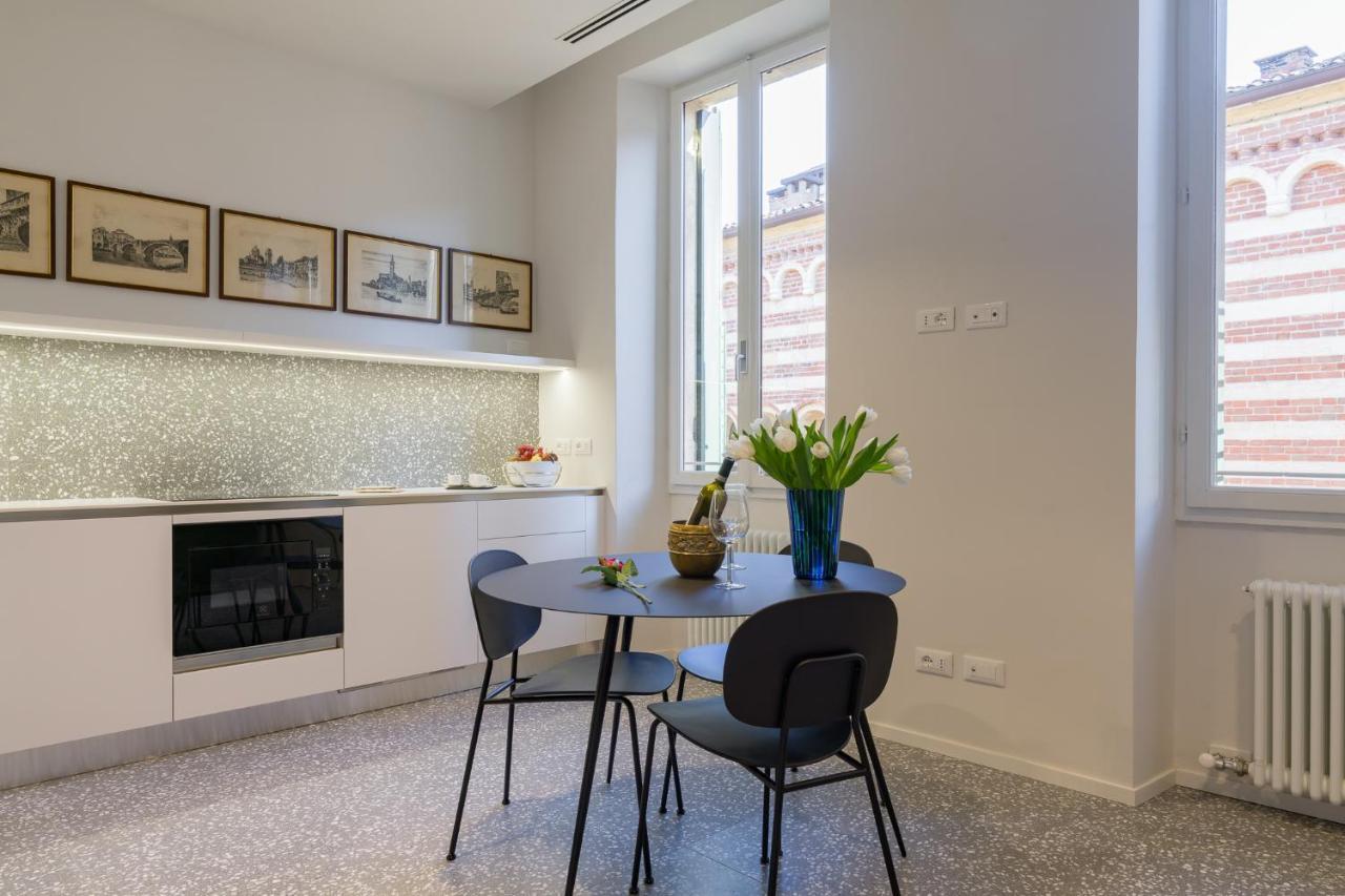 Domus La Scala Apartment Verona Bagian luar foto