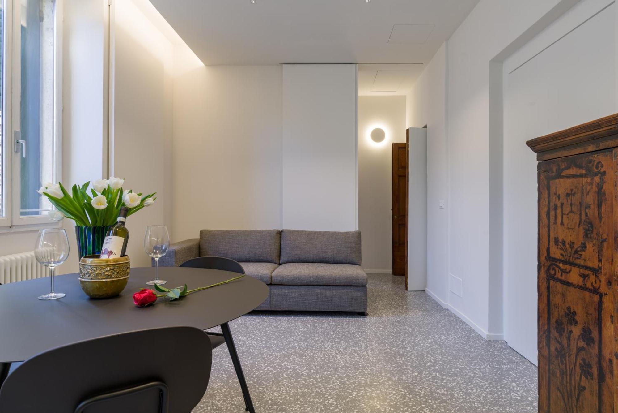 Domus La Scala Apartment Verona Bagian luar foto